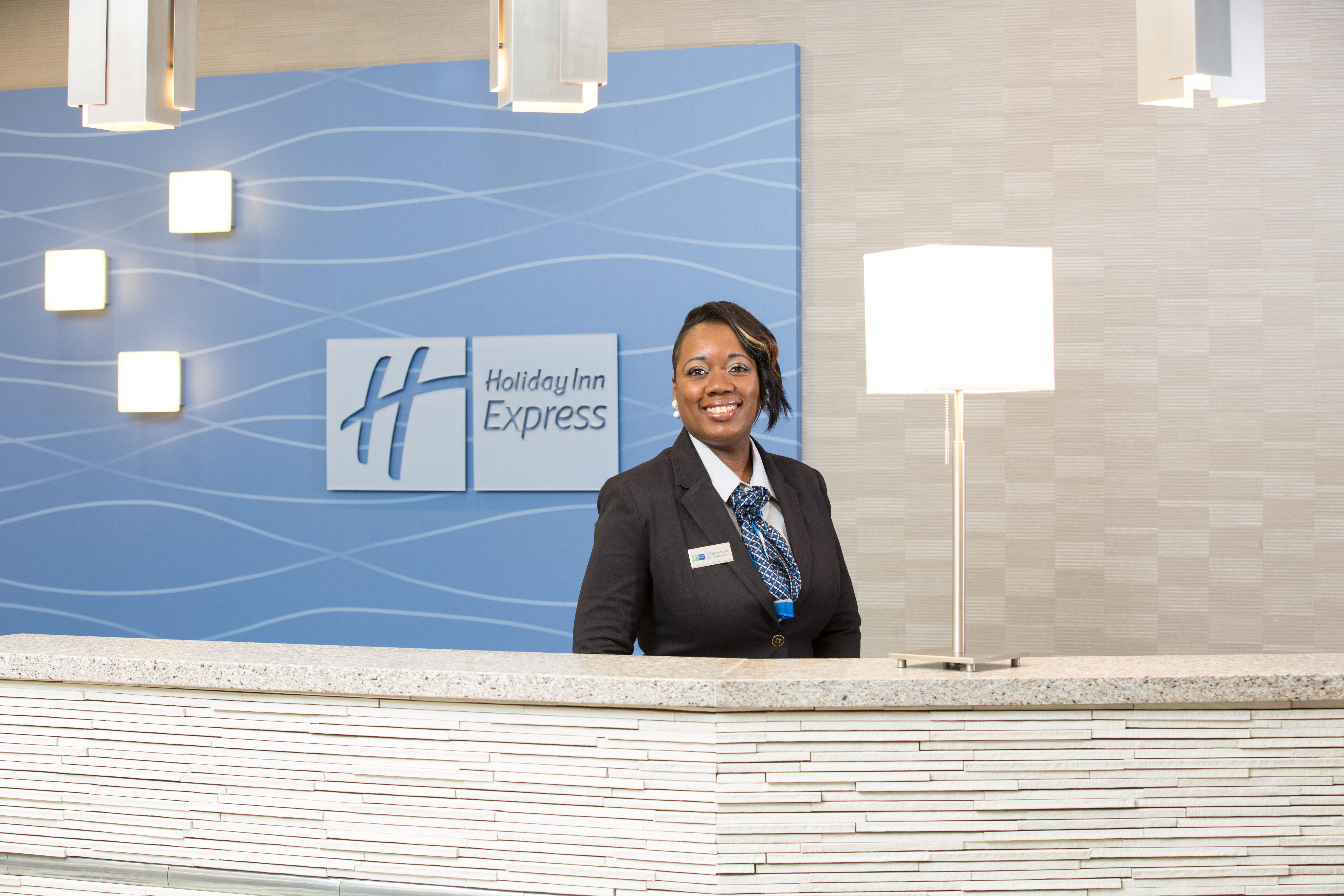 Holiday Inn Express Moline - Quad Cities Area By Ihg Екстериор снимка